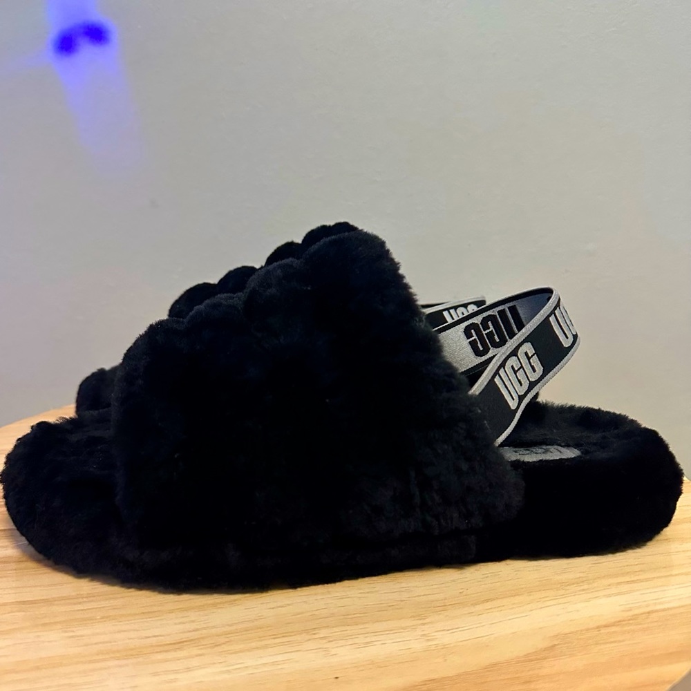 Ugg Fluff Yeah Slides